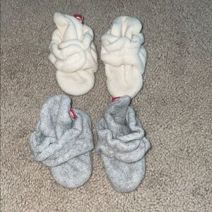 EUC Zutano Newborn Bootie Bundle